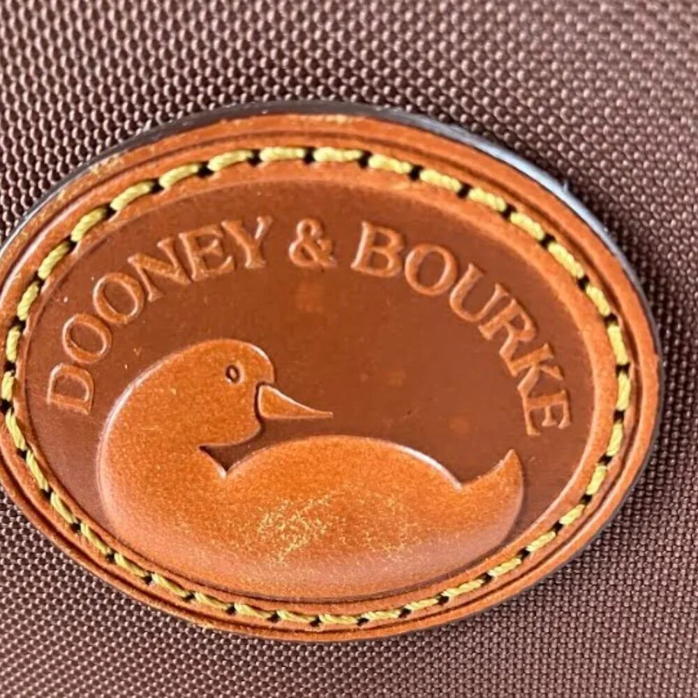 Dooney & Bourke Erika Nylon Hobo Shoulder Bag EUC - Picture 7 of 10